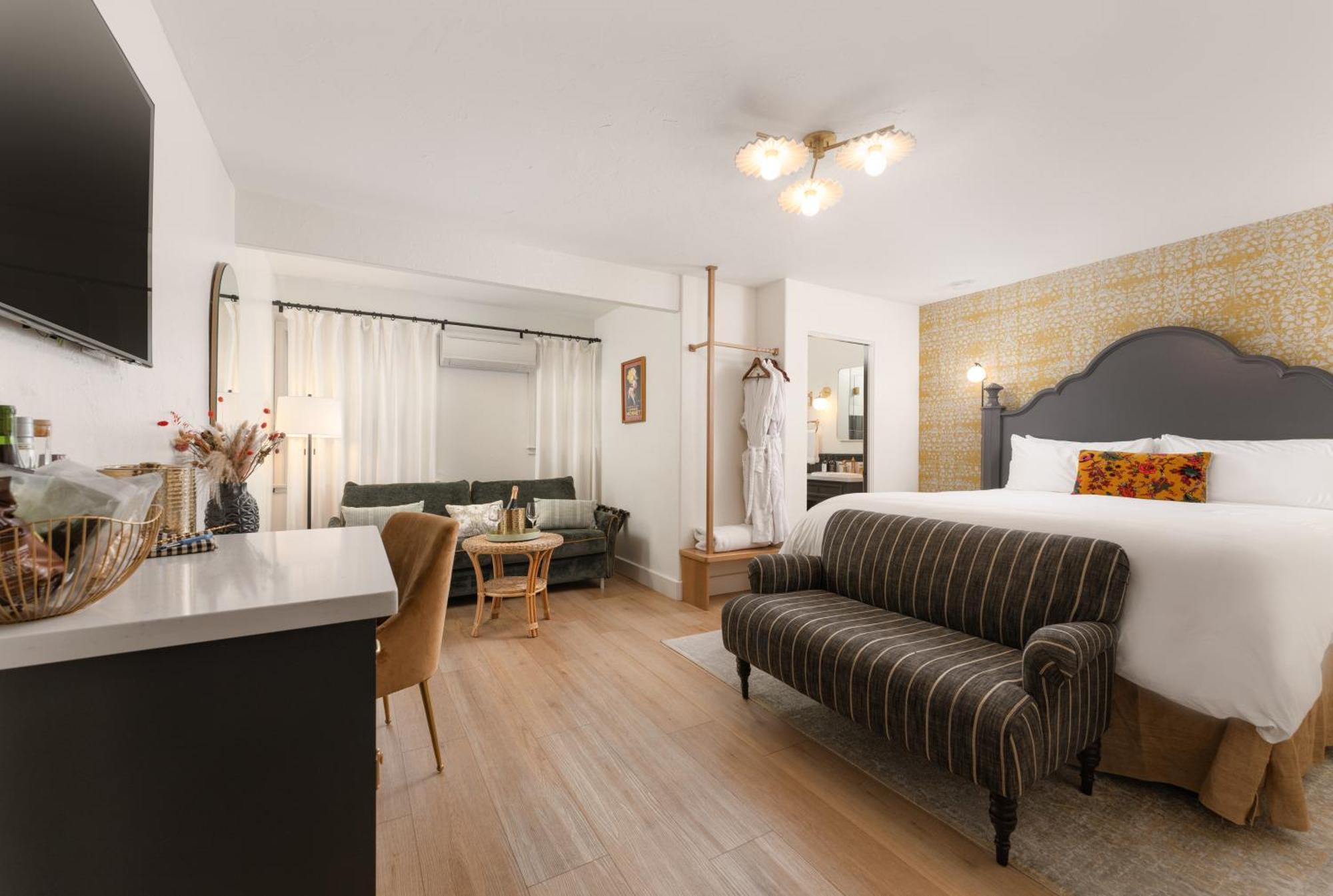 圣路易斯-奥比斯保Petit Soleil - Bed, Breakfast And Bar住宿加早餐旅馆 外观 照片
